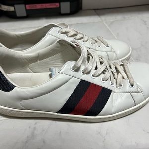 Gucci red and blue supreme US 9